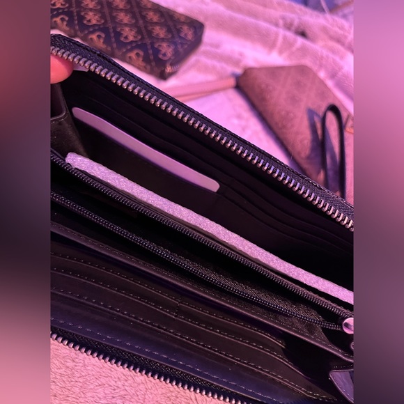 3 guess wallets - Picture 9 of 9